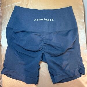 Alphalete amplify contour shorts